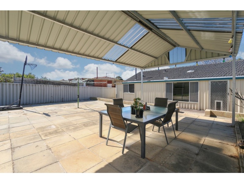 13 Devenish Road, Lockridge WA 6054