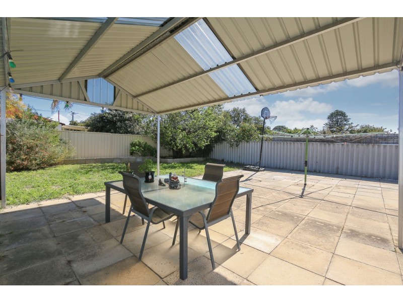 13 Devenish Road, Lockridge WA 6054