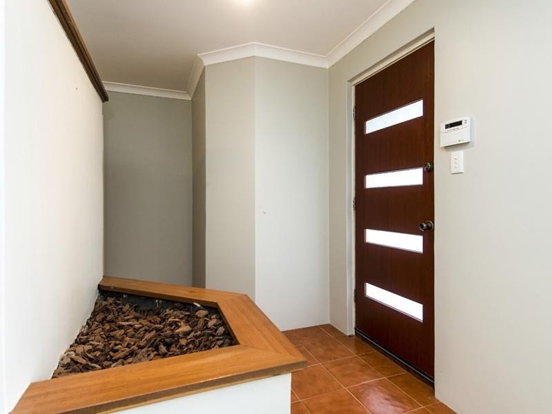 20 Teatree Way, Thornlie WA 6108