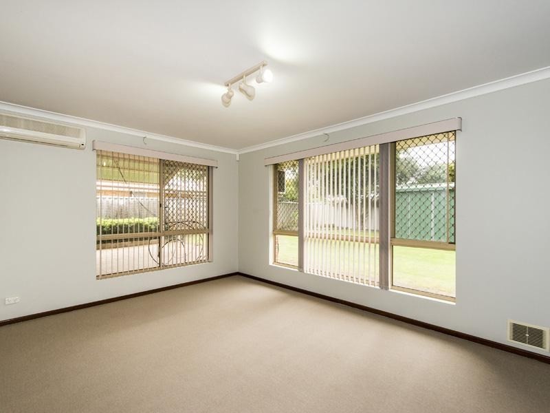 20 Teatree Way, Thornlie WA 6108
