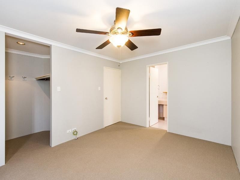 20 Teatree Way, Thornlie WA 6108
