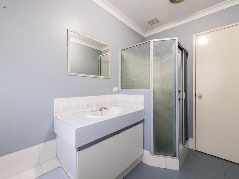 20 Teatree Way, Thornlie WA 6108
