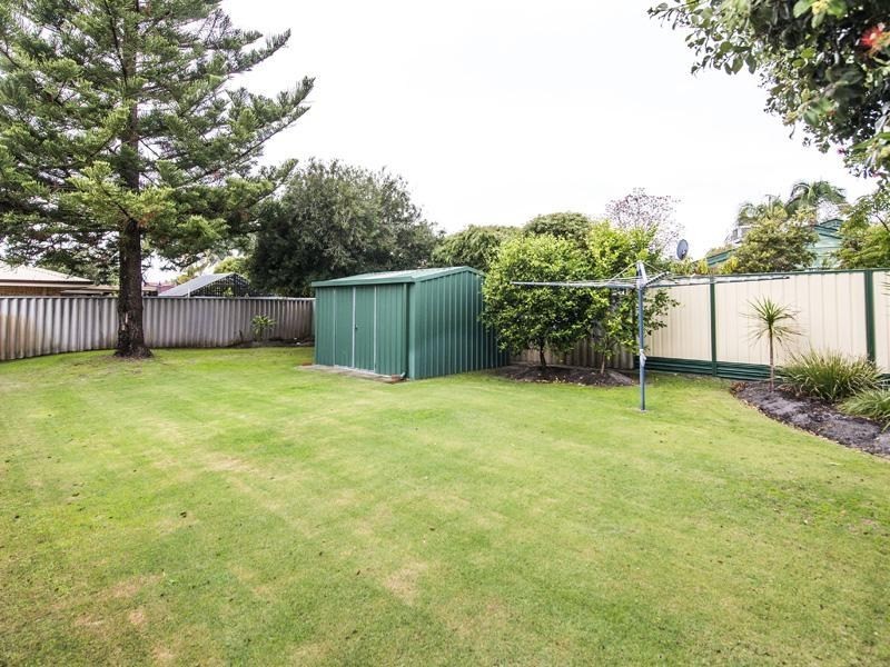 20 Teatree Way, Thornlie WA 6108
