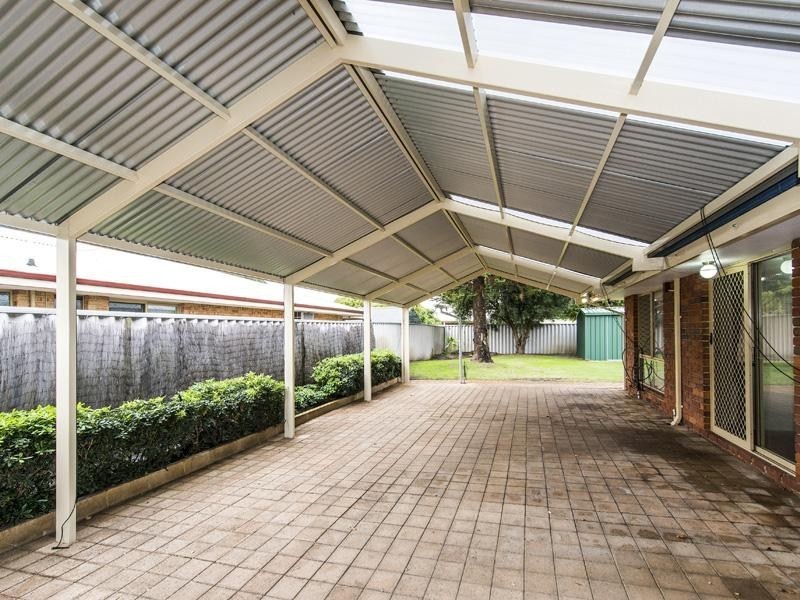 20 Teatree Way, Thornlie WA 6108