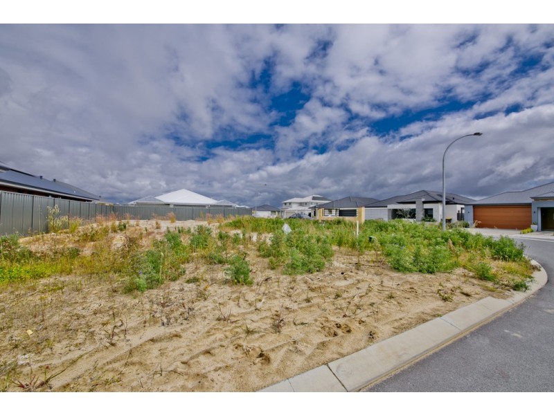 11 Epeissis Way, Caversham WA 6055