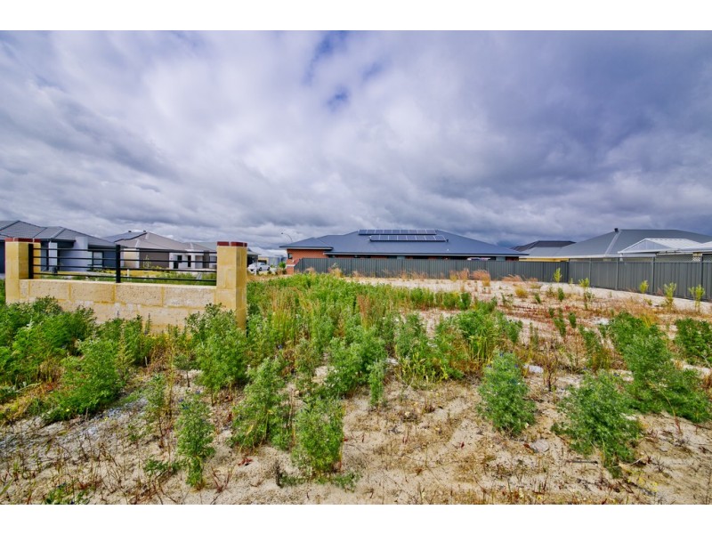 11 Epeissis Way, Caversham WA 6055