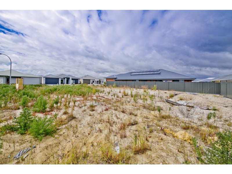 11 Epeissis Way, Caversham WA 6055