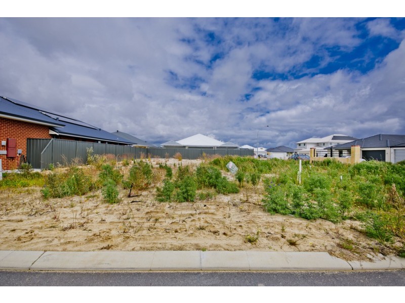 11 Epeissis Way, Caversham WA 6055