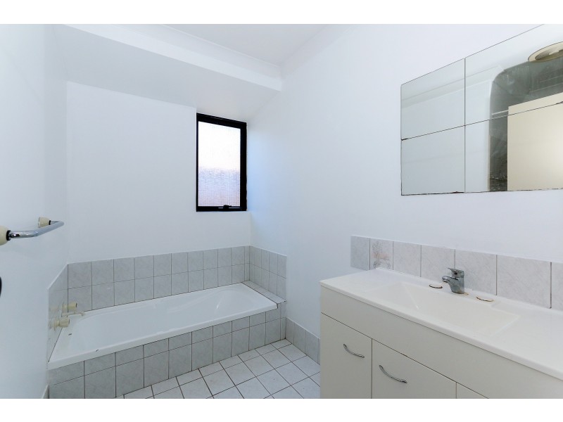 30 Beedelup Close, Ballajura WA 6066