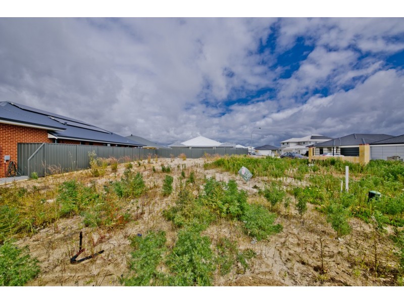 11 Epeissis Way, Caversham WA 6055