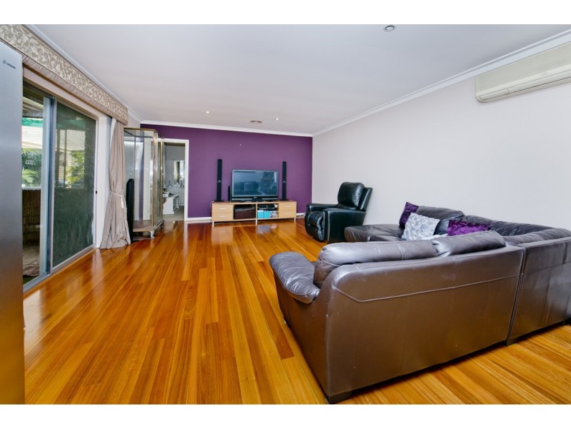 17 Collinson Street, Dianella WA 6059