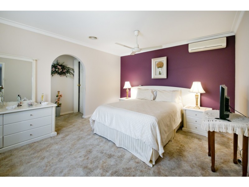 17 Collinson Street, Dianella WA 6059