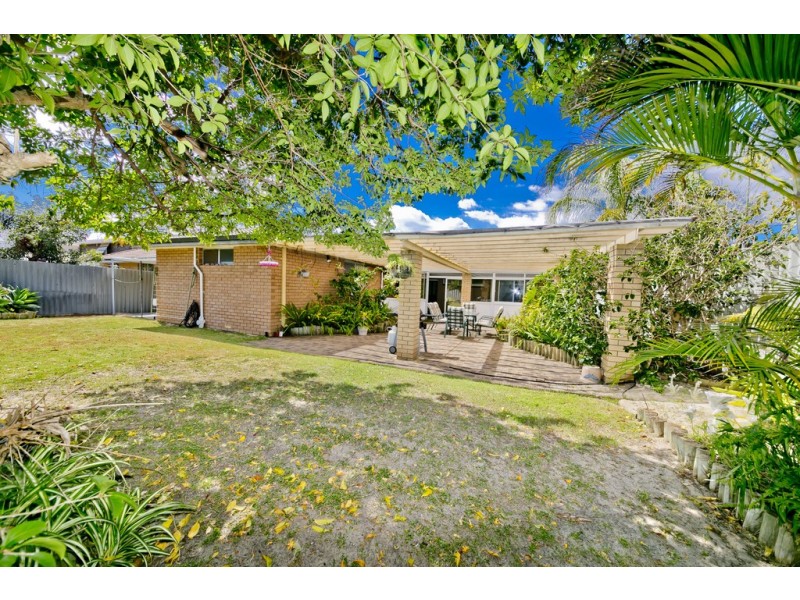 17 Collinson Street, Dianella WA 6059