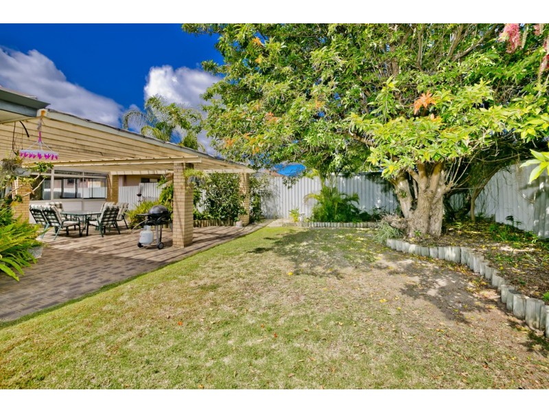 17 Collinson Street, Dianella WA 6059