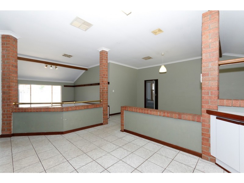 11 Sheoak Close, Beechboro WA 6063