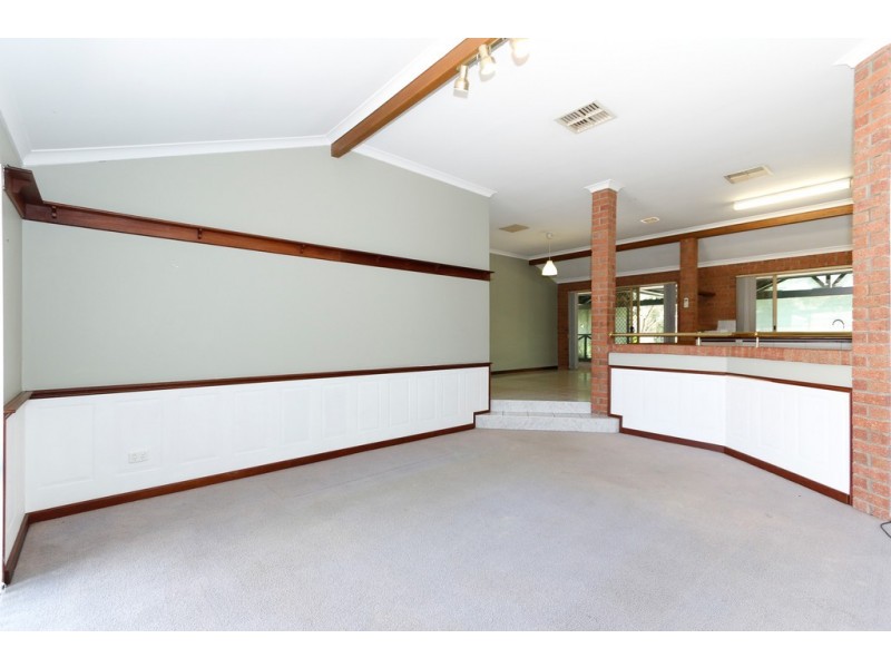 11 Sheoak Close, Beechboro WA 6063