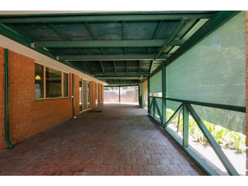 11 Sheoak Close, Beechboro WA 6063