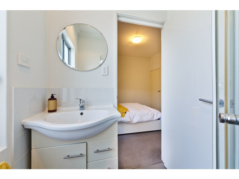 20 Walderton Avenue, Balga WA 6061