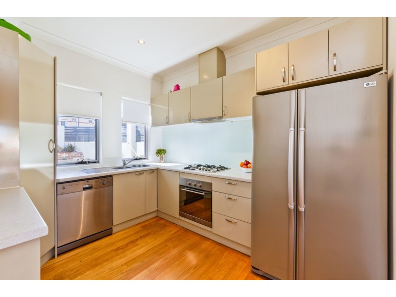 20 Walderton Avenue, Balga WA 6061