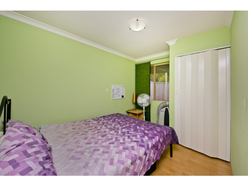 5 Hydrangea Place, Alexander Heights WA 6064