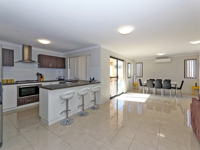 35a Embleton Avenue, Embleton WA 6062