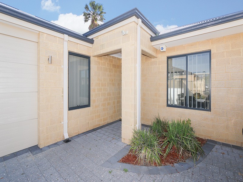 35a Embleton Avenue, Embleton WA 6062
