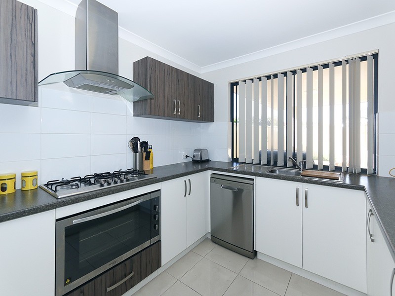 35a Embleton Avenue, Embleton WA 6062