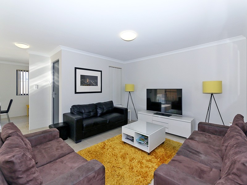 35a Embleton Avenue, Embleton WA 6062