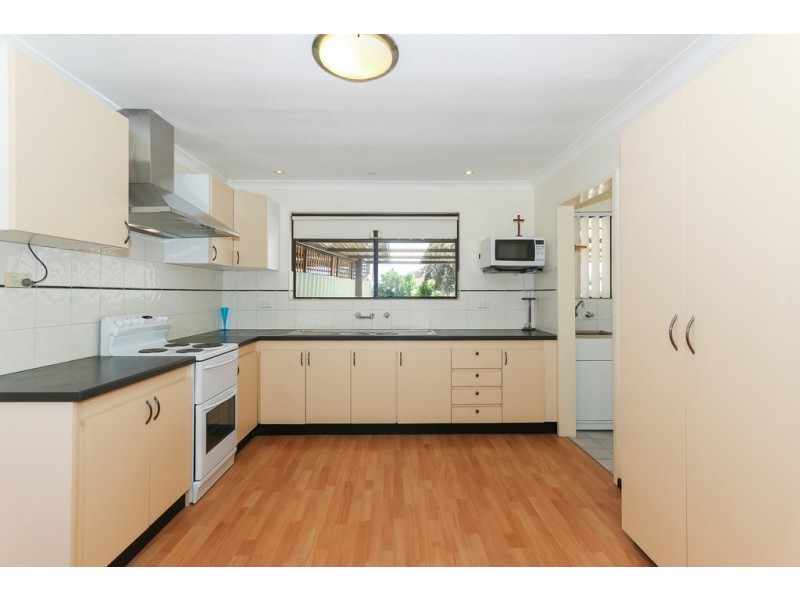 14A Dodds Place, Beechboro WA 6063