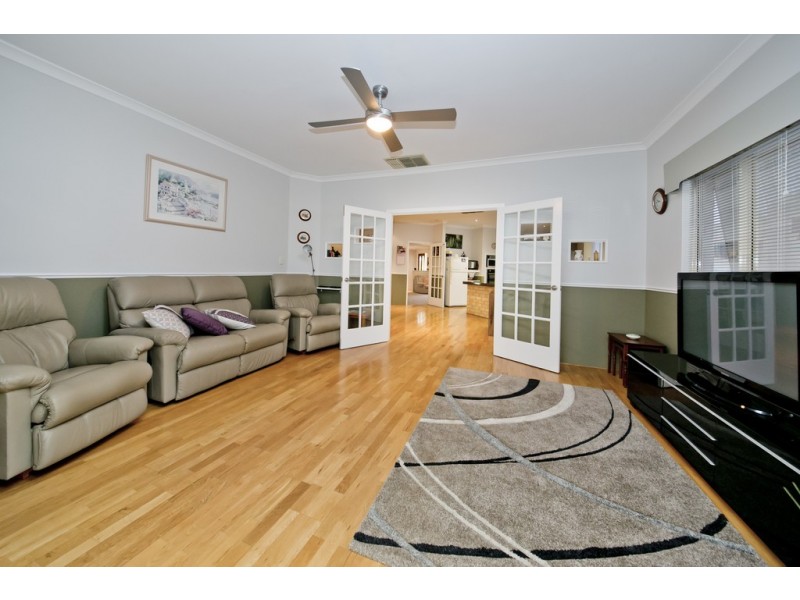 12 Capensia Way, Canning Vale WA 6155