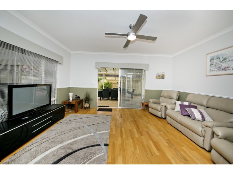 12 Capensia Way, Canning Vale WA 6155