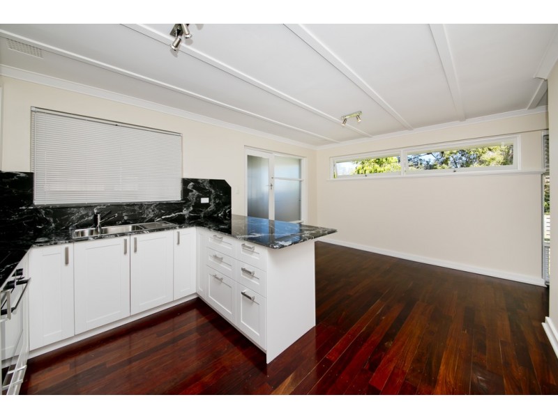 20 Glover Street, Dianella WA 6059