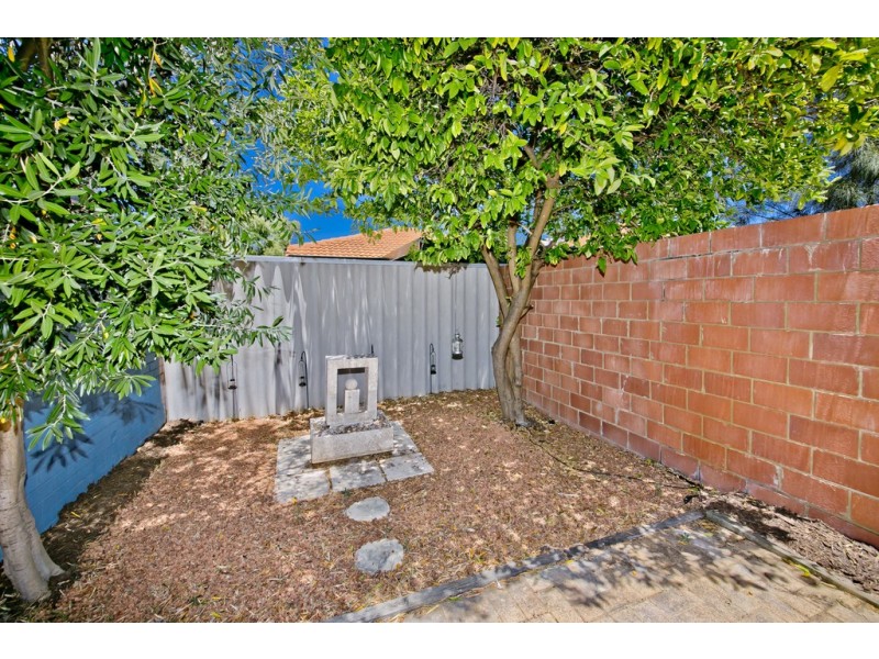 11/206 Royal Street, Yokine WA 6060