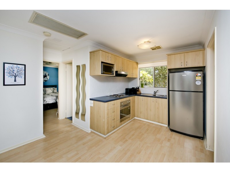 11/206 Royal Street, Yokine WA 6060