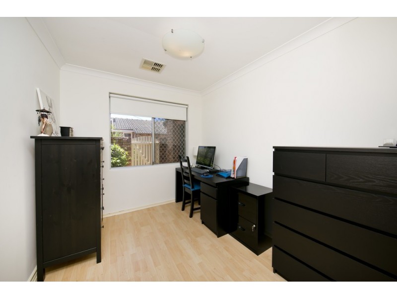 11/206 Royal Street, Yokine WA 6060