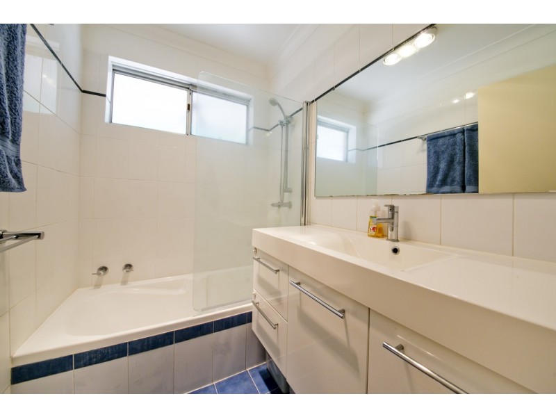 11/206 Royal Street, Yokine WA 6060