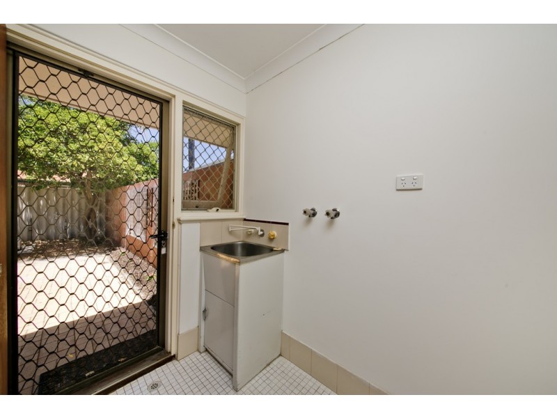 11/206 Royal Street, Yokine WA 6060