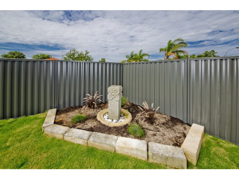 3 Snowdonia Crt, Ballajura WA 6066