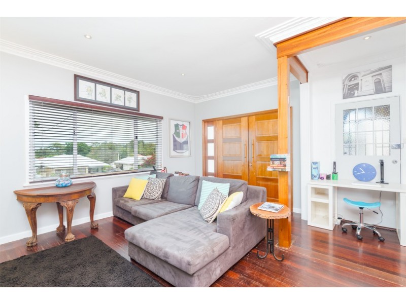 36 Broun Avenue, Embleton WA 6062