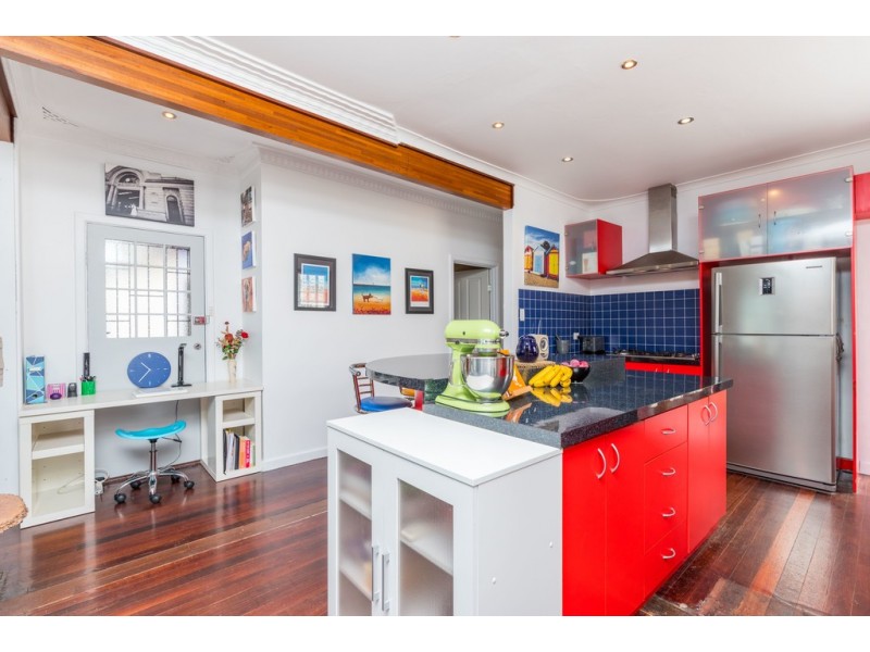 36 Broun Avenue, Embleton WA 6062