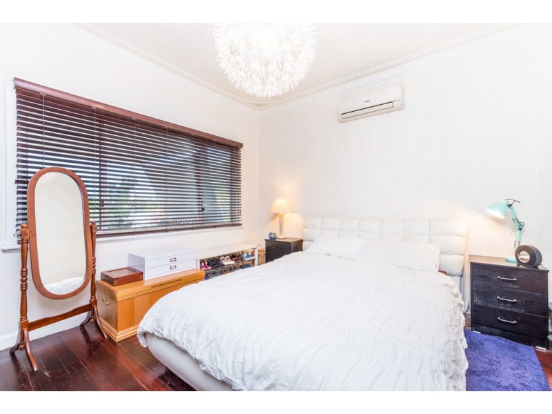 36 Broun Avenue, Embleton WA 6062