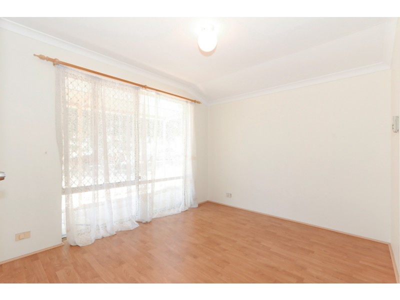 16 Wenstead Place, Stratton WA 6056