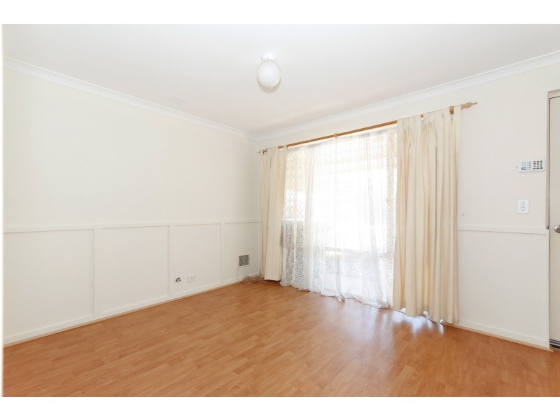 16 Wenstead Place, Stratton WA 6056