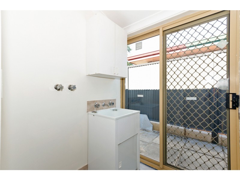 16 Wenstead Place, Stratton WA 6056