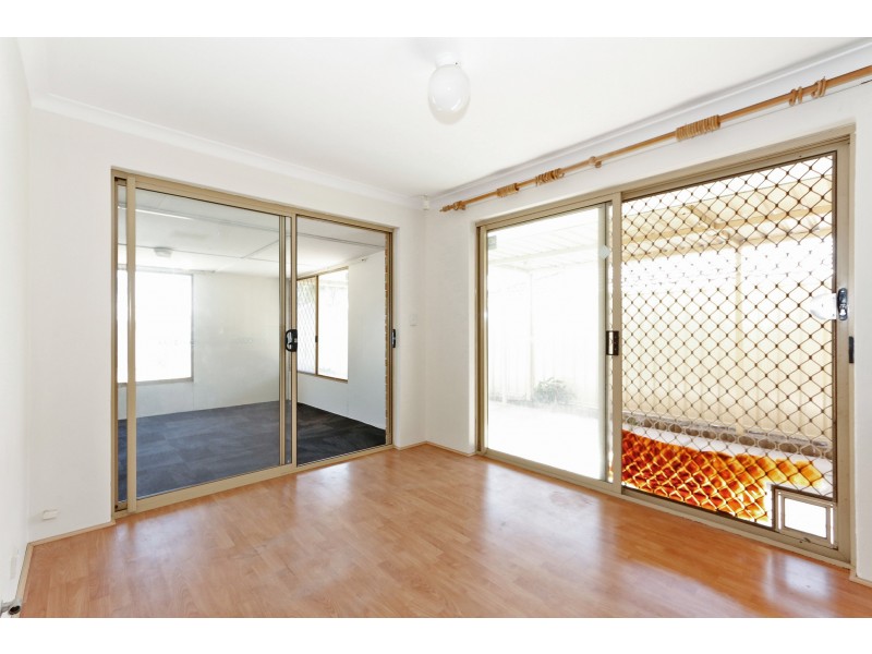 16 Wenstead Place, Stratton WA 6056