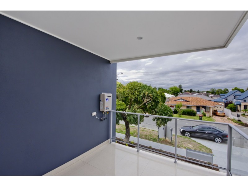 1/125 Harrison Street, Nollamara WA 6061