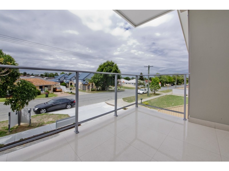 1/125 Harrison Street, Nollamara WA 6061