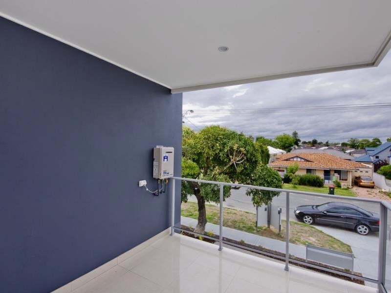 4/125 Harrison Street, Nollamara WA 6061