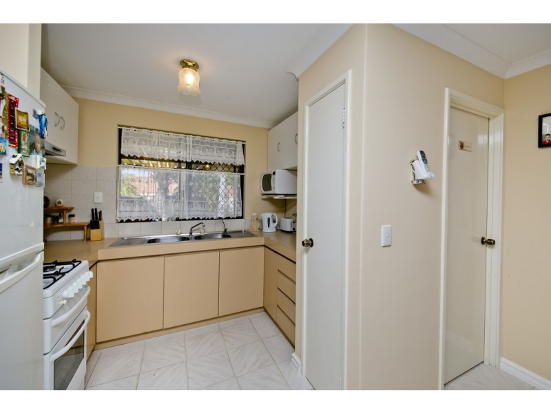 2 Mekong Place, Beechboro WA 6063