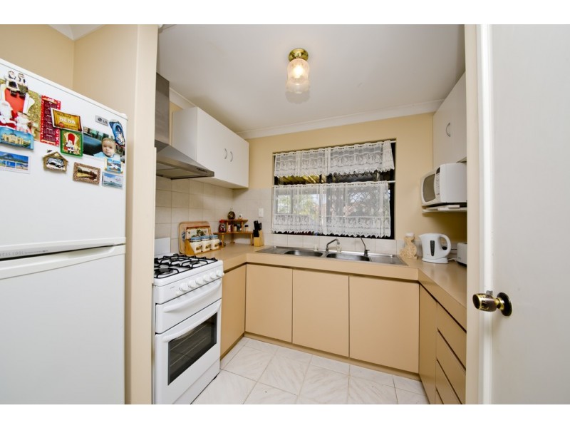 2 Mekong Place, Beechboro WA 6063